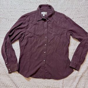 Vintage-Inspired Women's Button-Down Shirt in Plum